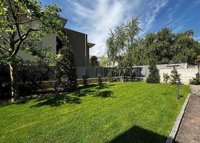 Apartment Garden's - Larihome A79 *